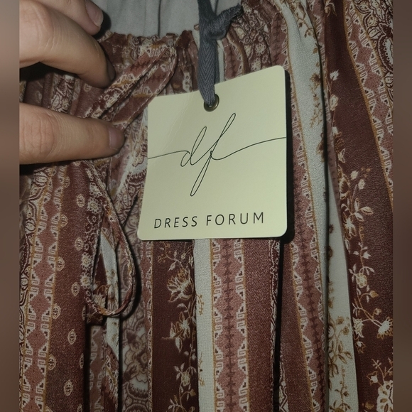 Nwt Dress Forum book dress sz s - Picture 2 of 9